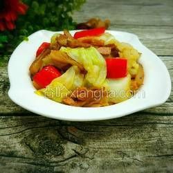 卷心菜炒腊肉的做法[图]