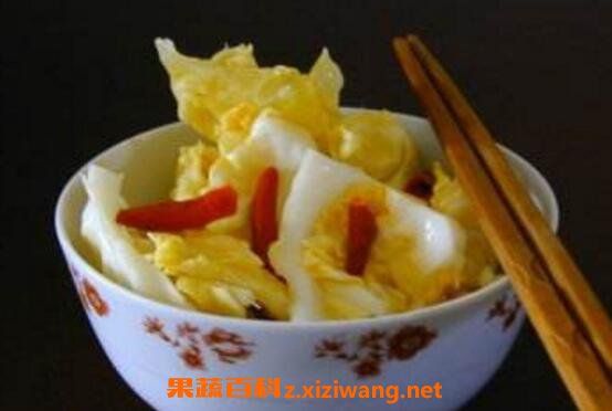 甘藍(lán)泡菜如何做 甘藍(lán)泡菜的腌制方法