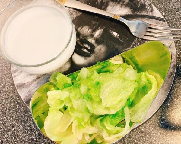 只要1分鐘15大卡低卡到自然瘦-香草水煮卷心菜的做法