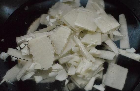 冬天記得要吃這菜，不然又要等來年，一鍋炒營養(yǎng)又下飯