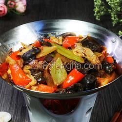 干鍋青筍炒臘肉的做法[圖]