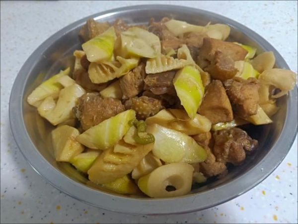 竹筍燒雞的做法