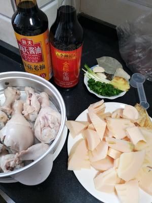 捷賽鍋—冬筍燒雞的做法 步驟2