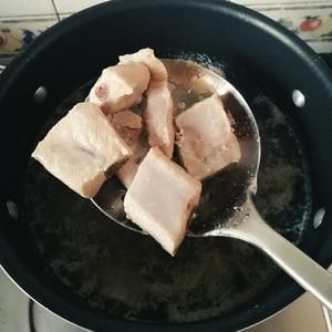 冬筍燉排骨的做法 步驟1