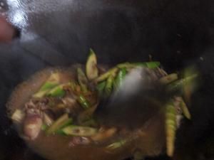 竹筍燒小魷魚的做法 步驟4