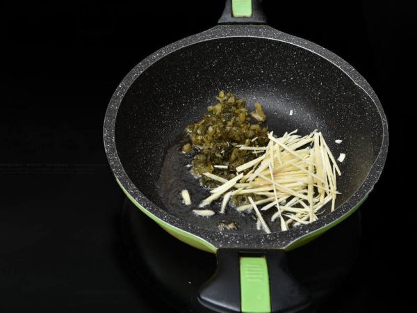純奶手撕吐司的做法 步驟1