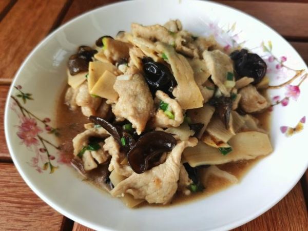 家常冬筍炒肉片的做法