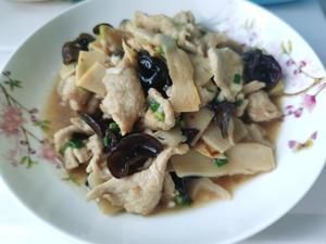 家常冬筍炒肉片的做法 步驟4