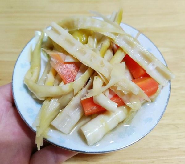 酸辣脆爽泡椒竹笋子的做法