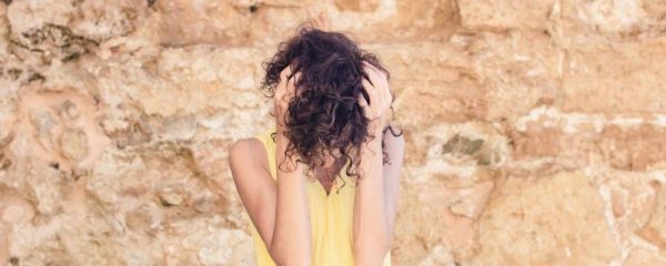 情緒低落的原因 如何緩解情緒低落 情緒低落如何緩解