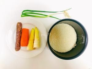 電飯煲版??超好吃春筍臘腸燜飯的做法 步驟1