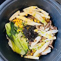健康低鹽雞肉春筍蔬菜煲仔飯的做法圖解2