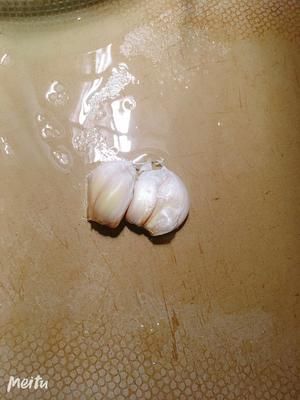 蒜蓉炒上海青的做法 步骤2