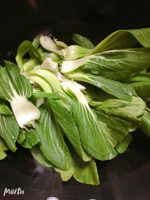 蒜蓉炒上海青的做法 步骤6