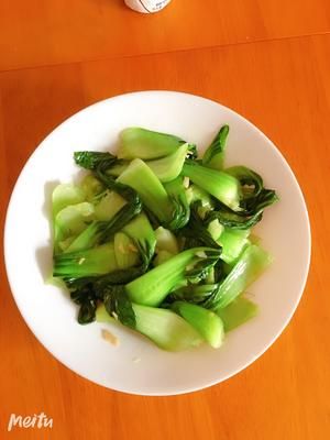 蒜蓉炒上海青的做法 步骤8