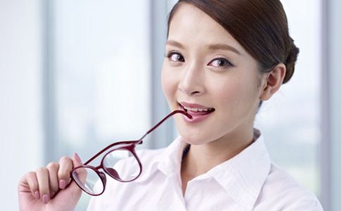 女孩如何蛻變成女人 青春期女孩如何保健 青春期女孩的保健方法