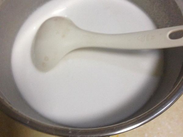 純奶手撕吐司的做法 步驟1