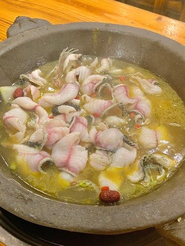 石鍋魚，真的是冬天里的仙品！