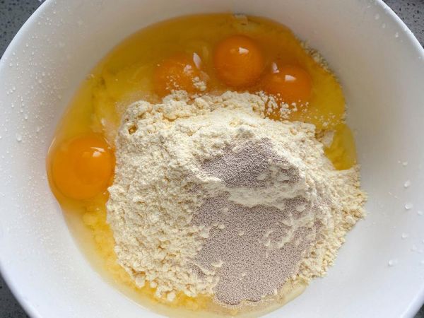 純奶手撕吐司的做法 步驟1