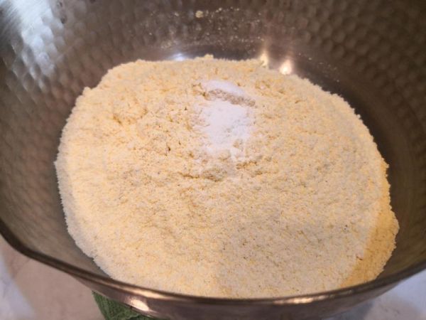 純奶手撕吐司的做法 步驟1