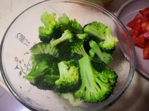 純奶手撕吐司的做法 步驟1