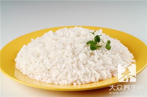 竹筒蒸飯的做法是什么？