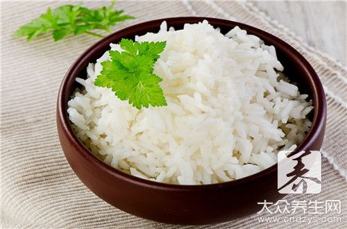 竹筒蒸飯的做法是什么？