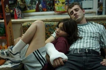 A24影業(yè)正式買下保羅·麥斯卡主演電影《曬后假日》北美發(fā)行權(quán)