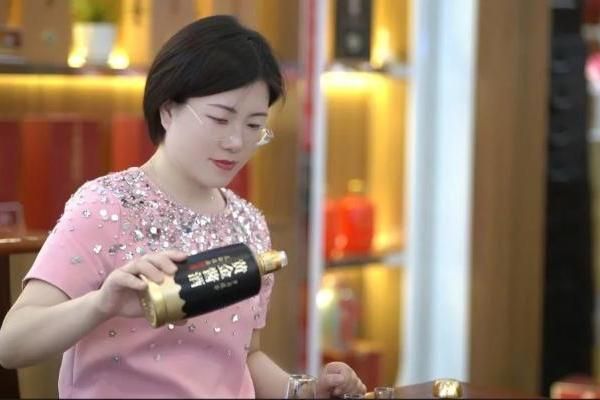  黄金盟友荟 | 魏金：未来白酒趋势在酱酒，坚持做透做深做好黄金酱酒临沂市场 