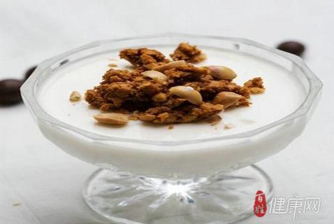 產(chǎn)后減肥食譜：酸奶+紅糖