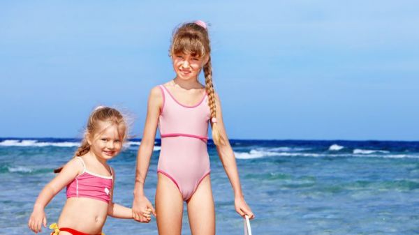 女孩10歲乳房發(fā)育正常嗎