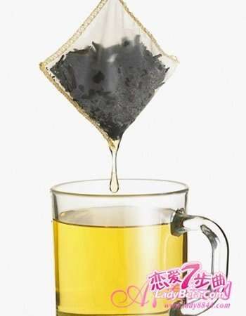 蜂蜜甘菊茶一杯 