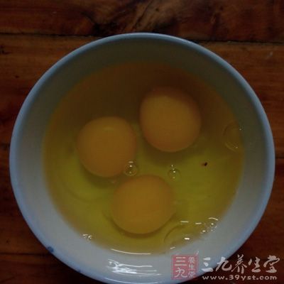 鸡蛋清1个