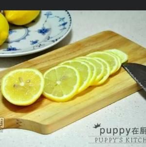 蜂蜜柠檬水（十分钟搞定）的做法 步骤1