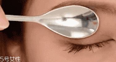 消水腫的眼霜有哪些？春季消水腫的2個妙招