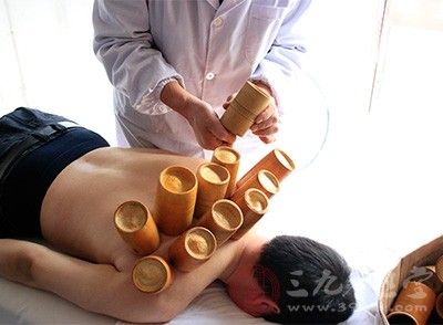 拔罐的手法還能夠起到美容養(yǎng)顏以及瘦身的目的