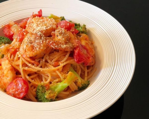 蝦仁番茄意面的做法