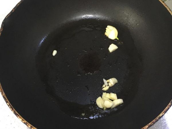 純奶手撕吐司的做法 步驟1