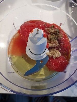 超簡(jiǎn)單正宗意大利披薩番茄醬 Classic Italian Pizza sauce的做法步驟 第1步