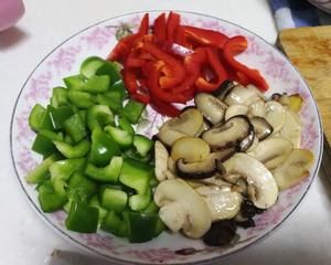 自制番茄醬披薩的做法 步驟3