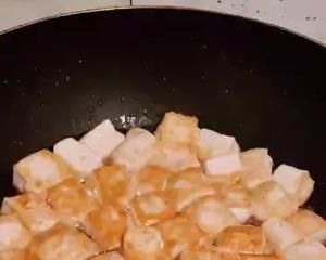 番茄碎肉燉豆腐的做法 步驟1