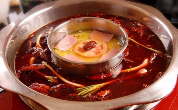 火鍋底料如何選擇？熬制湯底的最佳材料有哪些？(1)