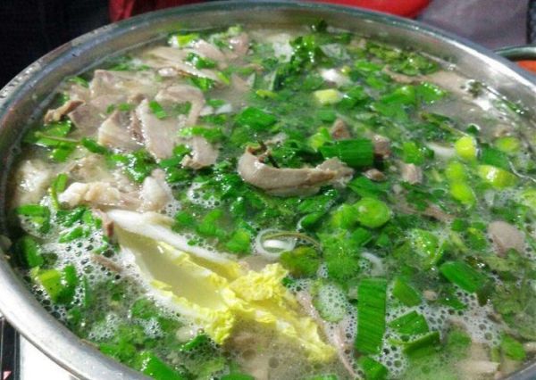 羊肉搭配火鍋，鮮香美味又營(yíng)養(yǎng)，制作很簡(jiǎn)單