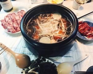 冬日養(yǎng)生菌菇火鍋的做法 步驟4