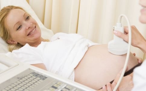 孕妇火锅食谱 鲜鲫鱼火锅的做法 孕妇吃什么