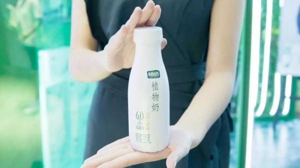 伊利再度加碼植物奶市場(chǎng)，背后的原因是……