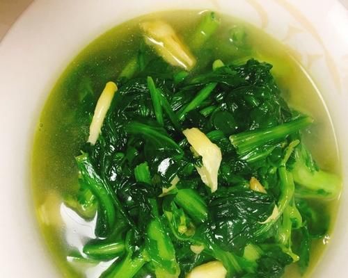 水豆豉炒茼蒿，清香可口的健康素菜（清新茼蒿搭配濃郁水豆豉的美味）