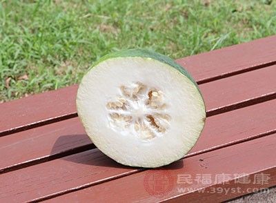 冬瓜子：味甘，性寒