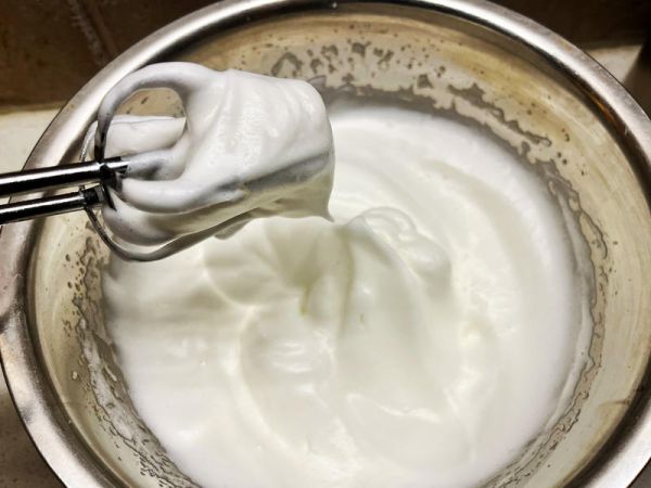 純奶手撕吐司的做法 步驟1