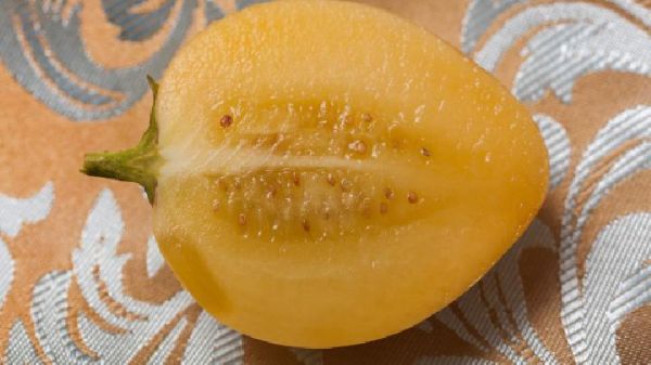 4个菠萝保健的秘密揭示菠萝虽好也需注意4个食用禁忌